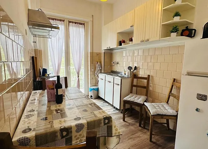 Etni Casa *